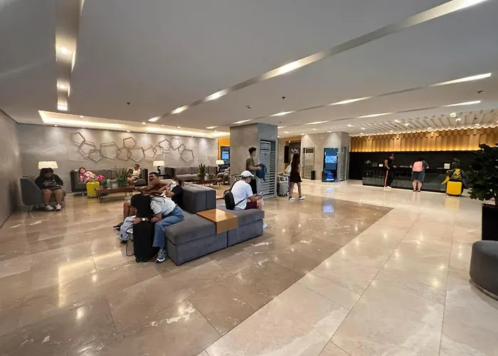 Vera's Place In Mall Of Complex Apartment